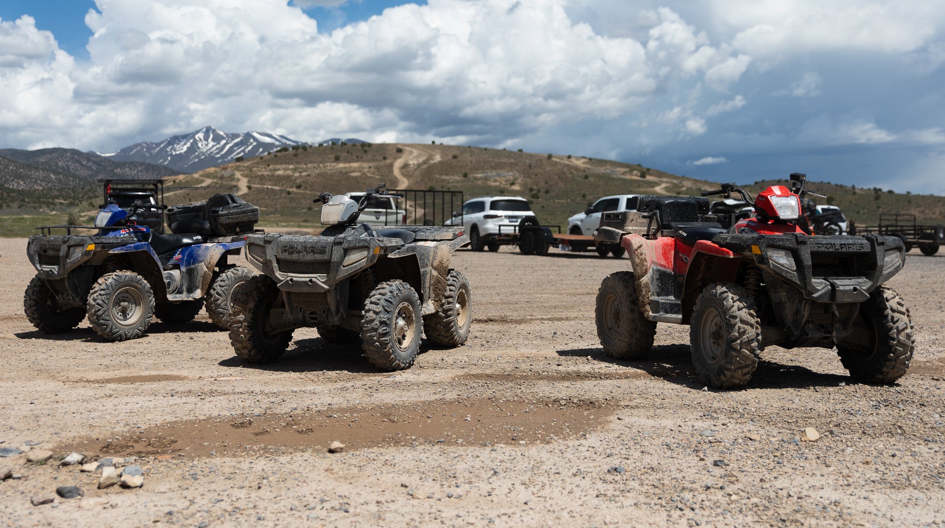 Polaris Sportsman rentals parked at FIve mile pass